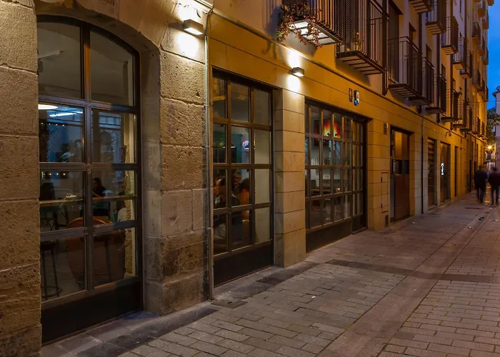 Winederful Hostel&Café
