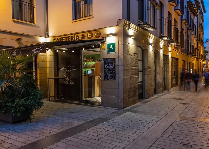 Winederful Hostel&Café